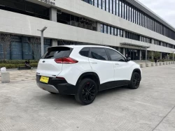 Chevrolet Tracker 5